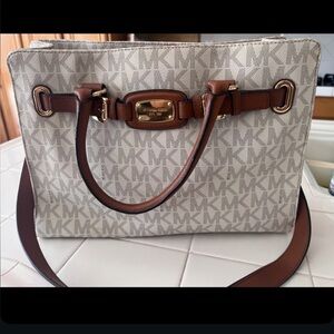 Michael Kors Hamilton large signature logo tote bag